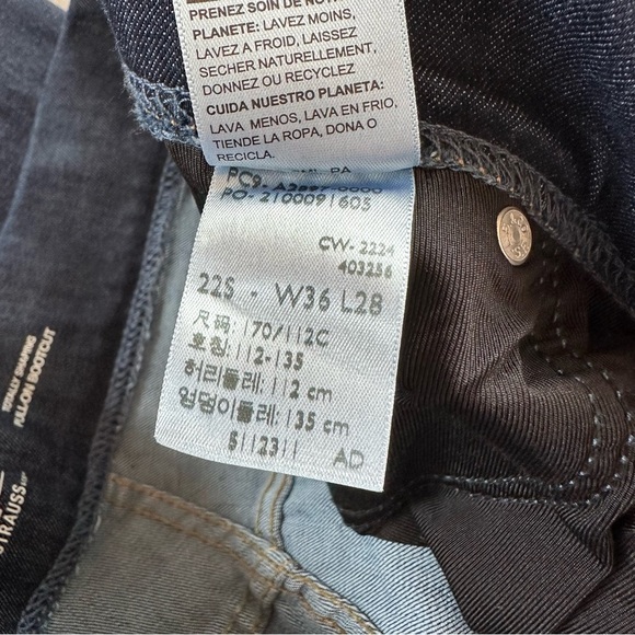 NWT Levi Strauss Signature Gold Totally Shaping Pull On Bootcut Jeans. 22 Short. - Picture 7 of 13